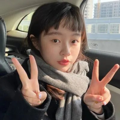 只是陌生人